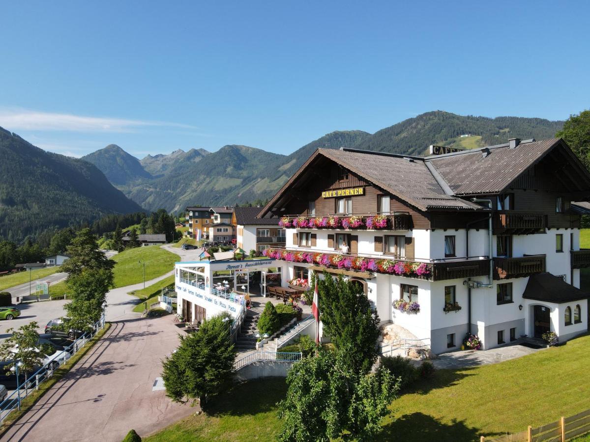 Hotel-Cafe Perner ชลัดมิง ภายนอก รูปภาพ